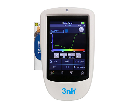 st70_display.jpg st70_display.jpg